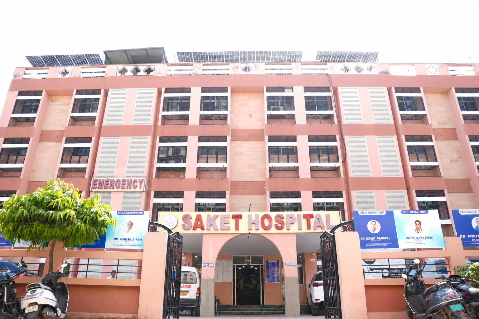 Saket Hospital Entrance in Daylight